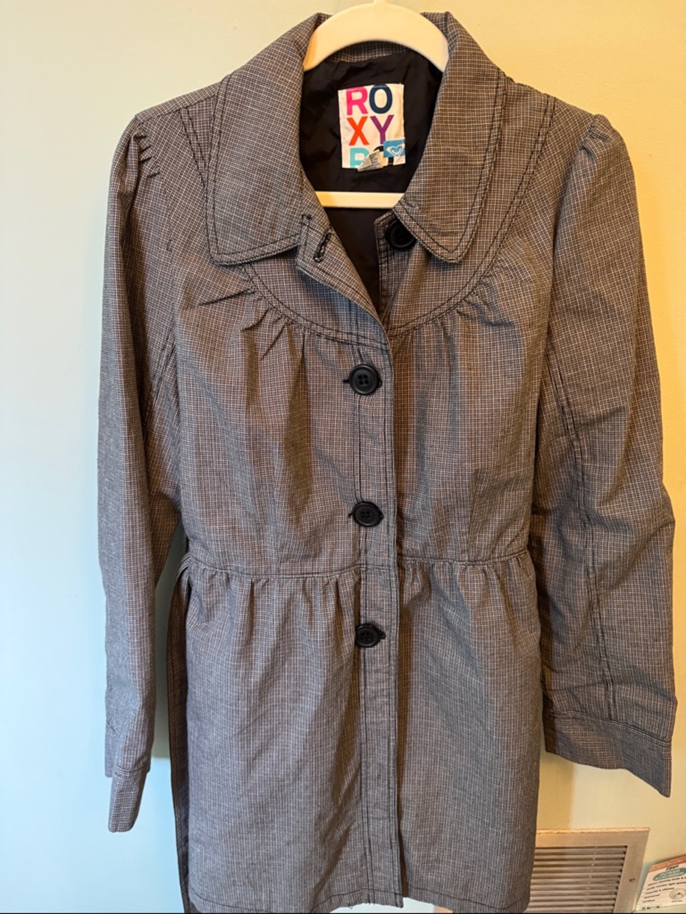 Roxy Gray Textured Button-Front Trench Coat